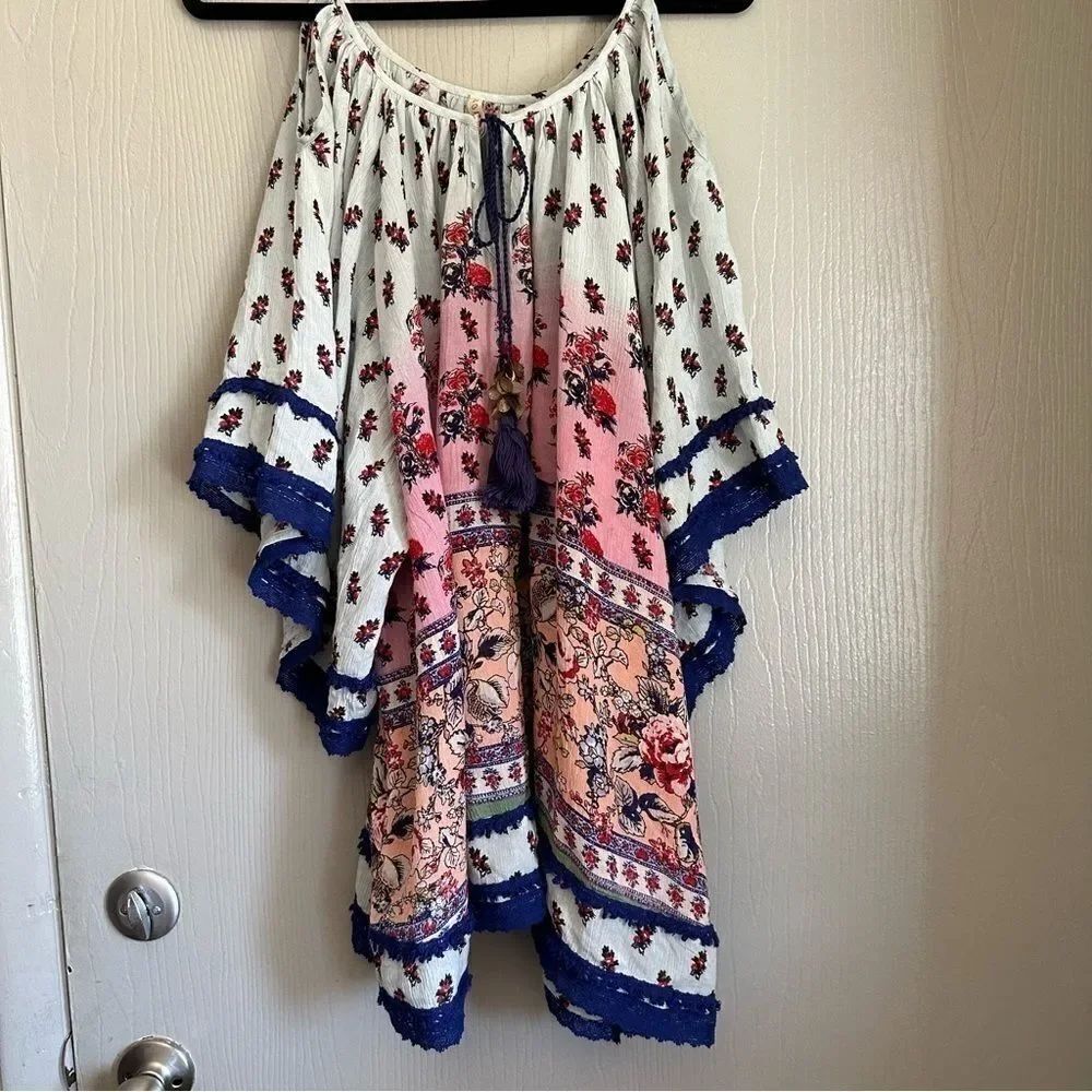 Raga tunic bohemian- hippy, India, butterfly sleeve cold shoulder sz L